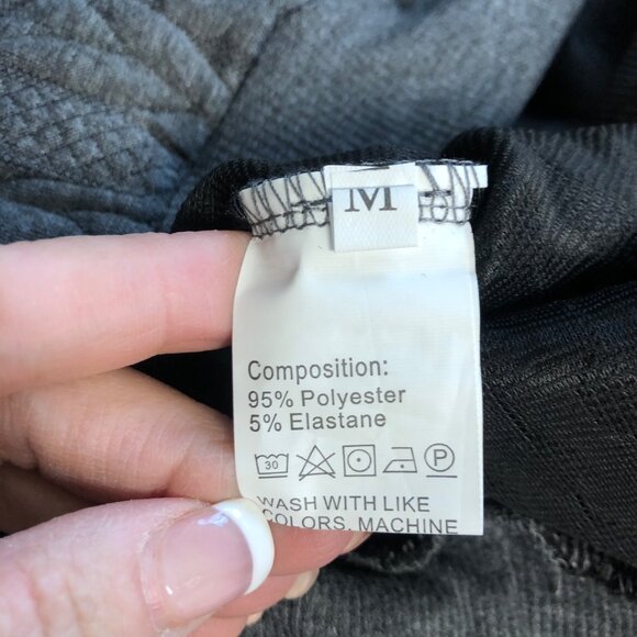 Gray Cable Knit Pullover Sweatshirt Women Size Medium Kangaroo Pocket Snaps NEW - Picture 7 of 10